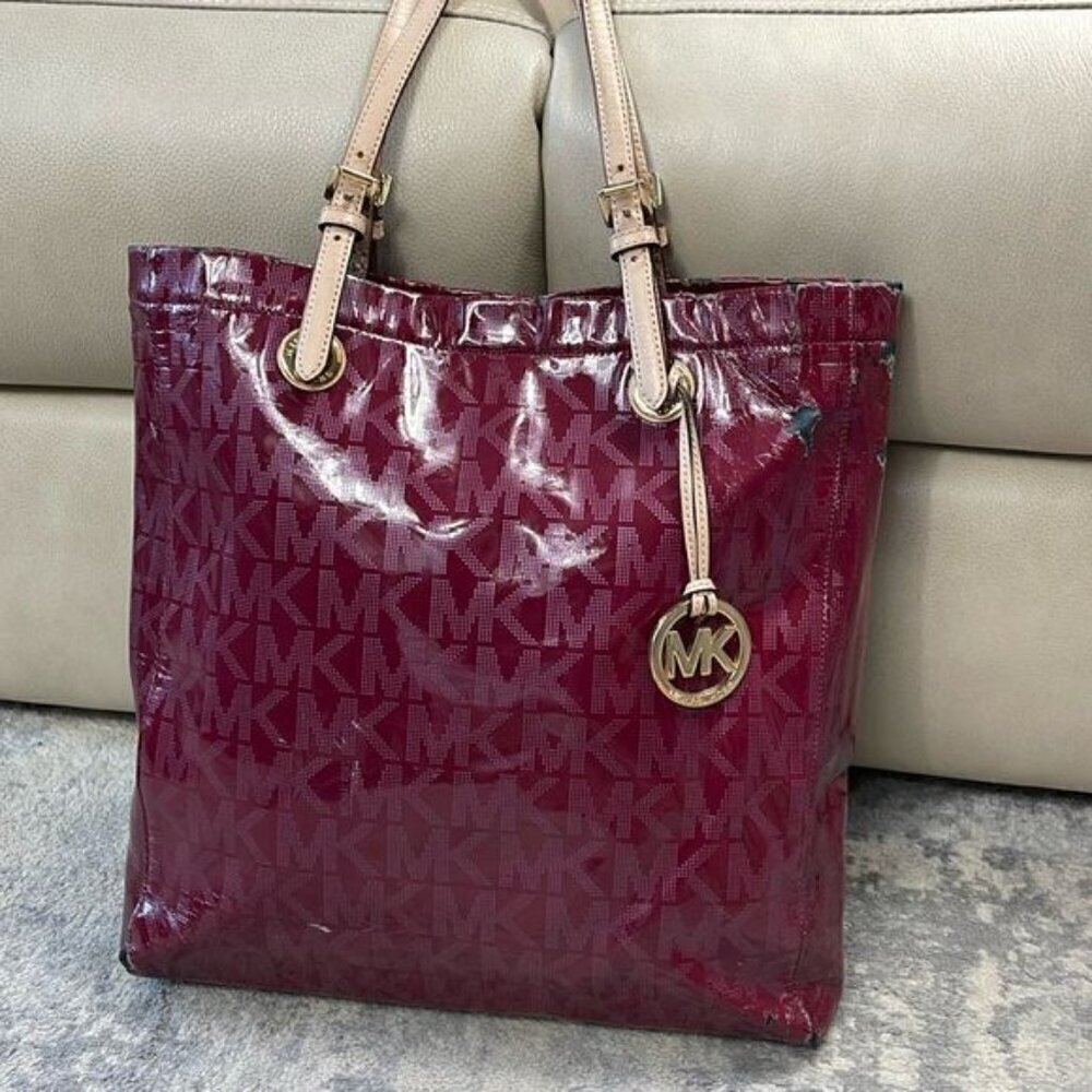MICHAEL Michael Kors Jet Set Patent Leather Peony Tote Bag Logo DIY